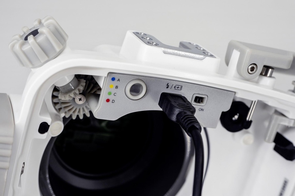 08.uh-epl10r-wht.jpg
